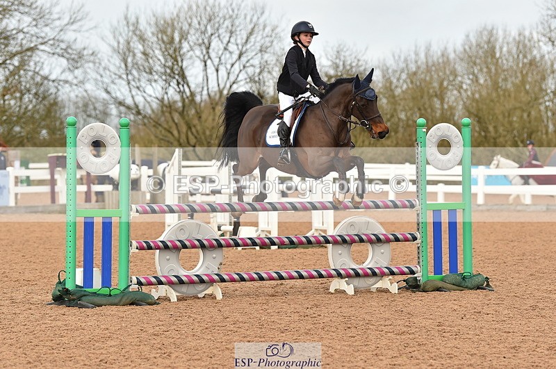 240210A-121204-01116 - Cls 8 Pony Newcomers & 1m Open