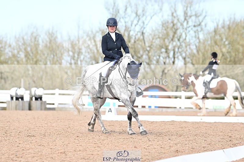 240324A-125643-02435 - Novice 28, 12.15 to 13.00