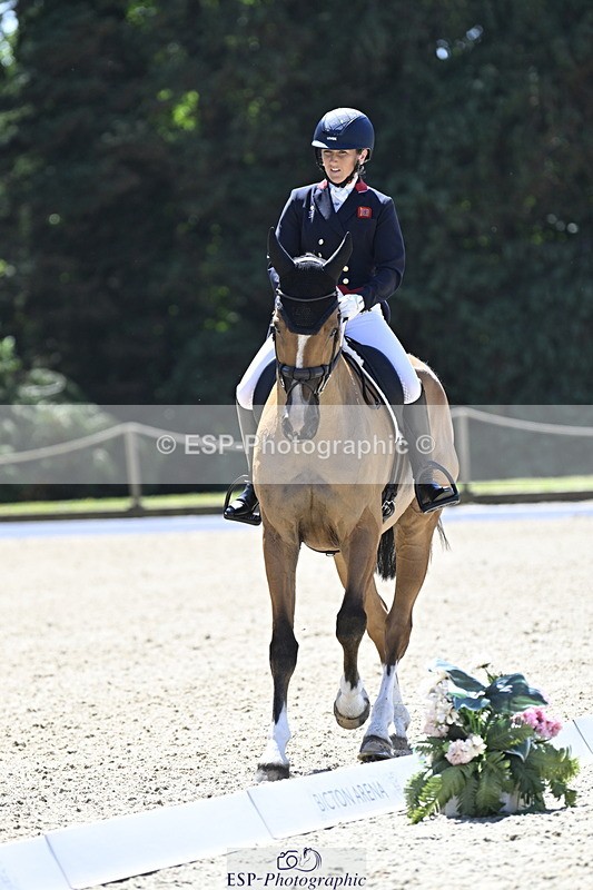 250522A-115950-03321 - B-321-Laura.Collett-BALANCERO