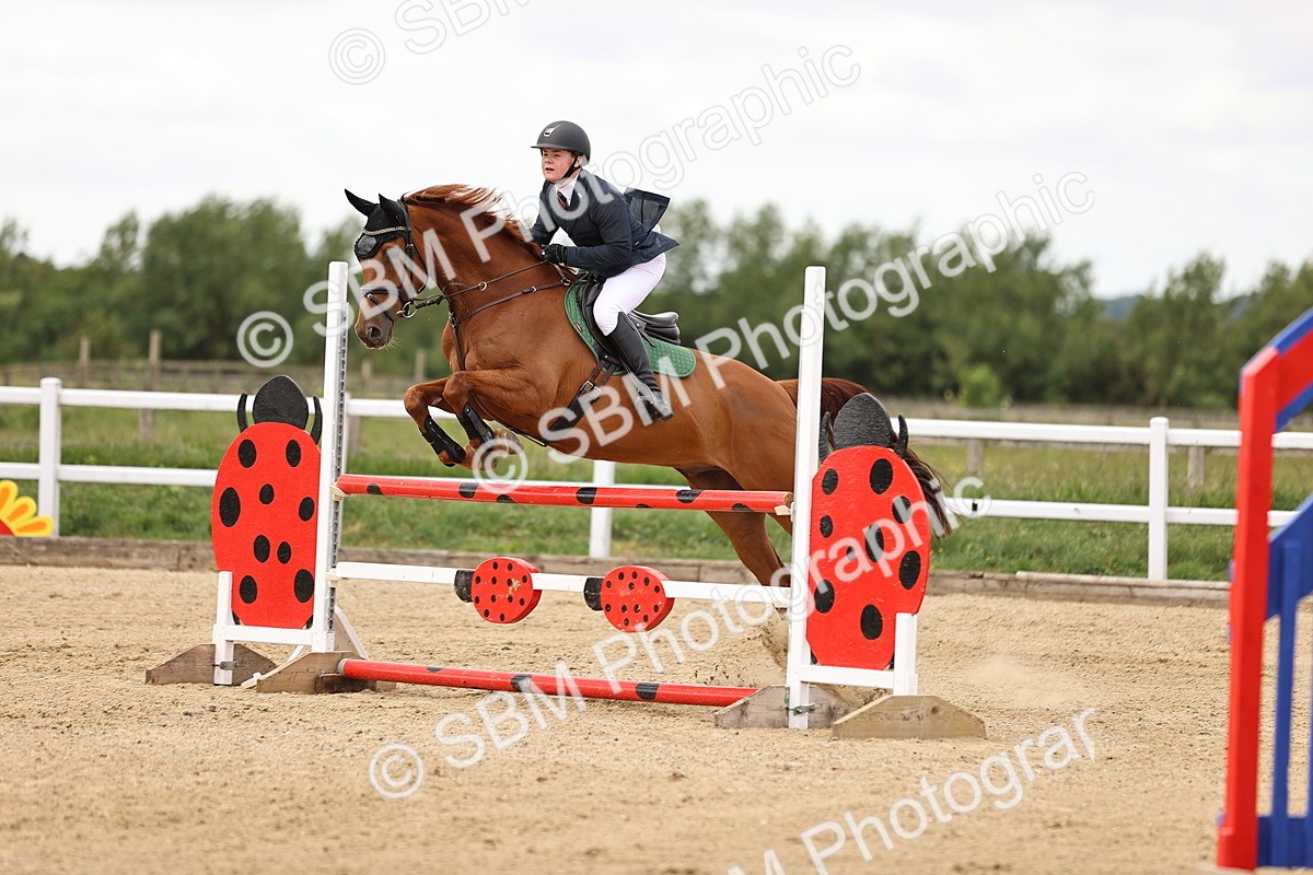 SBM_000477 - Class 4 - 1m showjumping