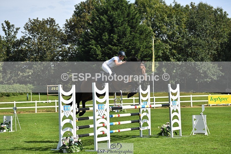 230908-113831-01178 - Cls 2 Snr Foxhunter & 1.20m Open
