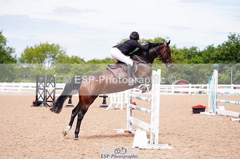 240629A-130210-05539 - Cls 18 Newcomers and 1m Open