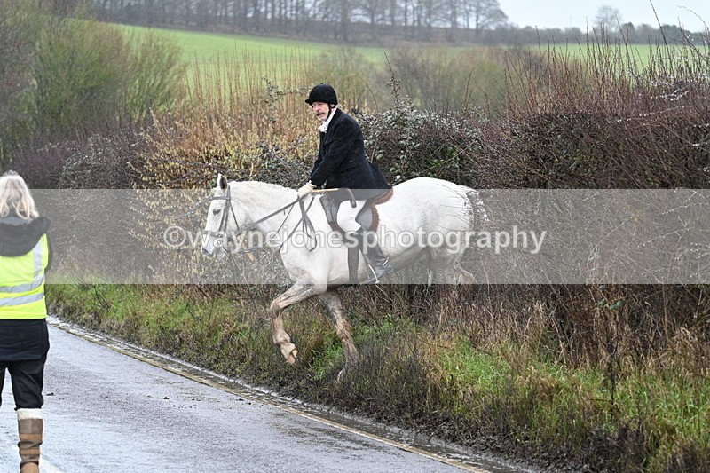 WJ7_6960 - Crossing A Camera