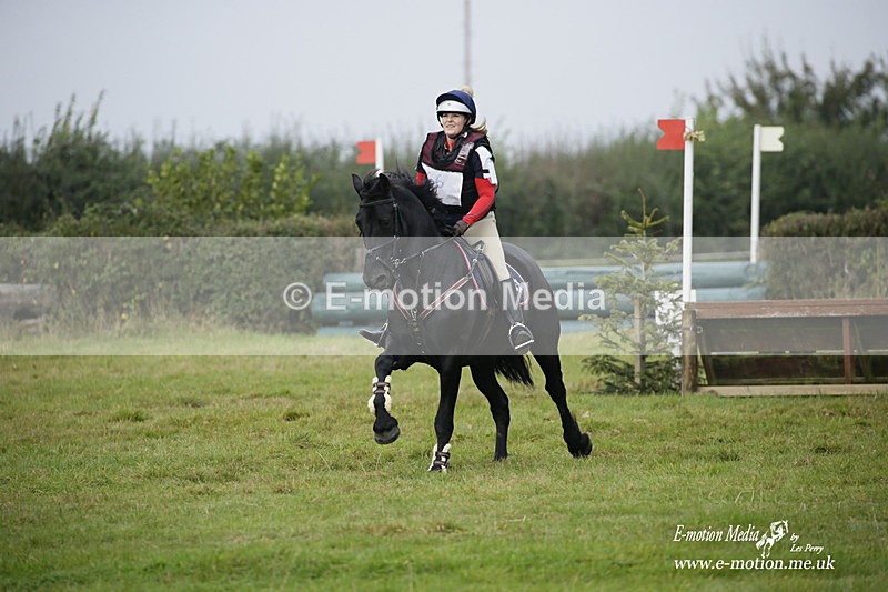  WWHT 171021 0937 - Open Novice (0.80m)  17/10/21