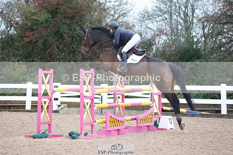 231112A-140158-04795 - Cls 20 Newcomers & 1.10m Open