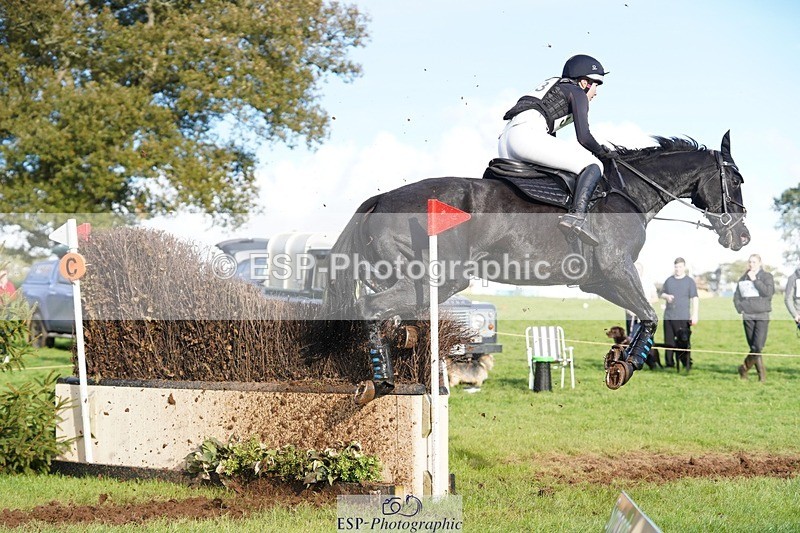 231021-161536-20694 - 563-SOUTHPAW-Kaia.Land-SC+XC