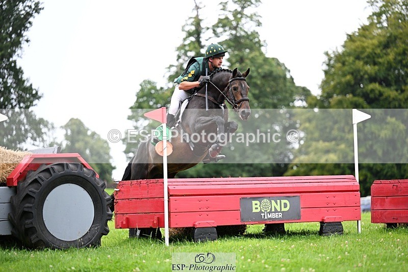 240803-114434-03000 - 104-Ollie_Martin-MIH_HUNTERS_BEAR