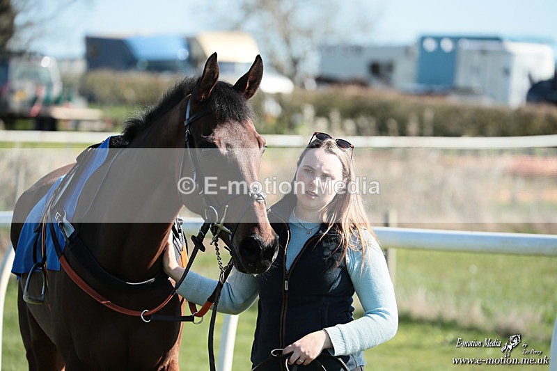 PtP 210326 211 - VWH Cirencester Races 21/03/26