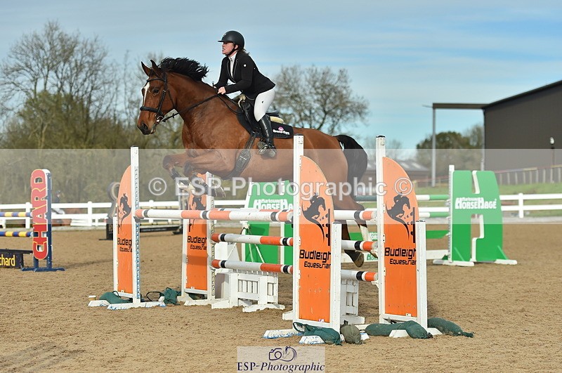 231111A-125402-01980 - Cls 12 Newcomers & 1.10m Open