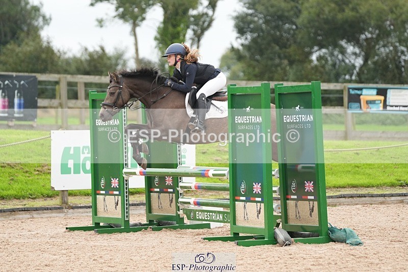 250920-102711-00620 - Cls 5 Pony British Novice and 80cm