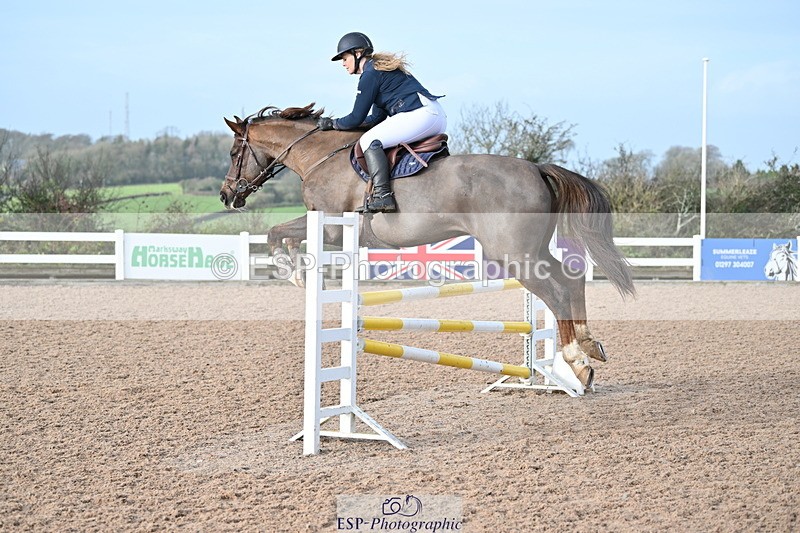 231208A-112709-00478 - Cls 4 Snr 1.05m Open