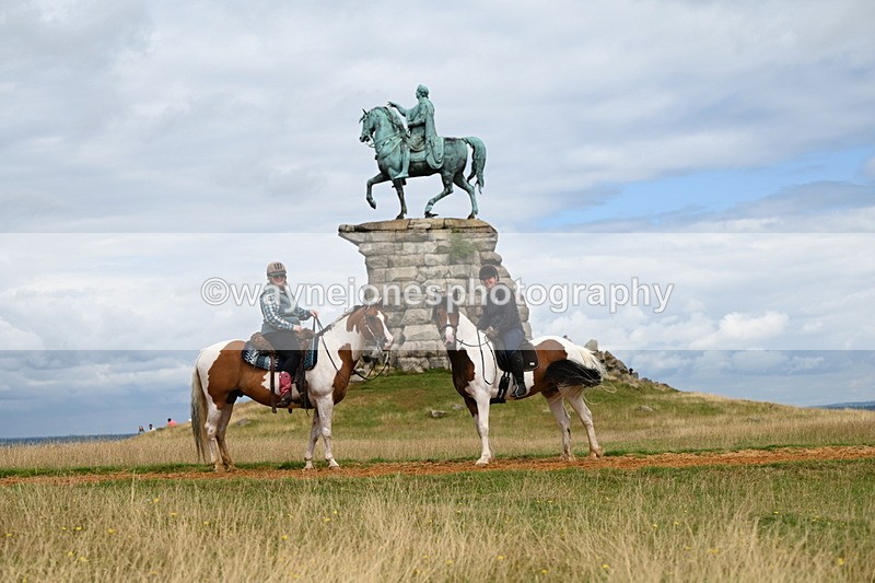 DSC_6880 - Time at Statue 12:45 to 13:15