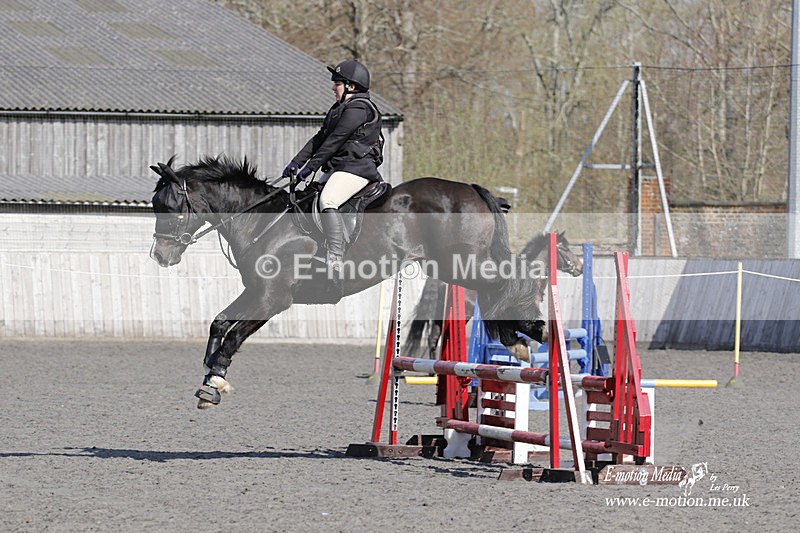 _EST0914 - Bourne Valley Riding Club Winter Showjumping 27/03/22