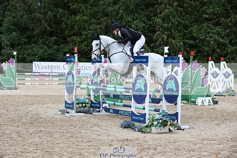 251026A-142906-26344 - G-558-Chloe.Chamulewicz