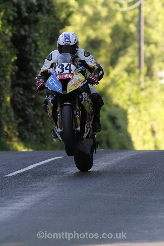 Paul Shoesmith BMW / Ice Valley by Motorsave Trade - Friday Practice - Solos