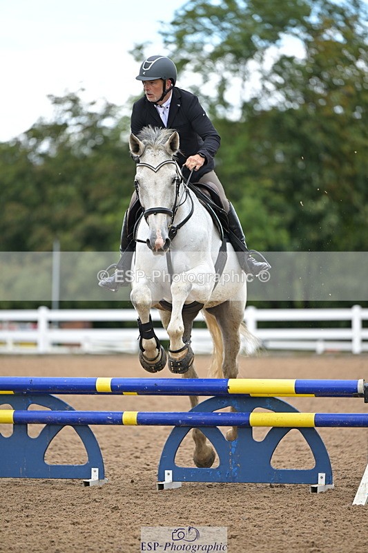 240925A-104442-00106 - Cls 1 British Novice and 90cm Open