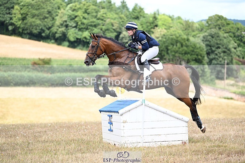 250803A-152308-16212 - P-714-Skye.Pleydell-Bouverie-SUPER.VISION