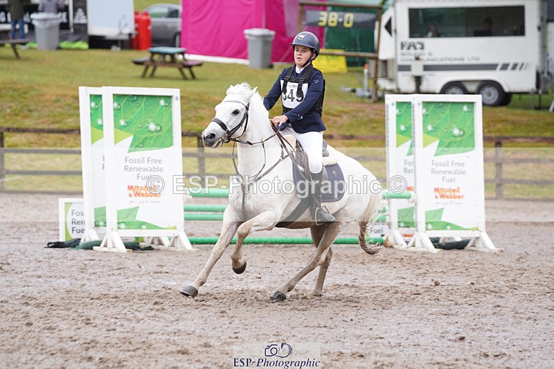 240824X-103312-22903 - 70cm Round 1 9.30 to 11.10