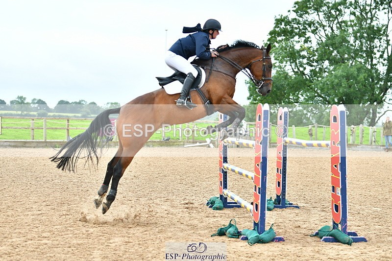 230805A-121148-00358 - Cls 3 Snr Foxhunter & 1.20m Open