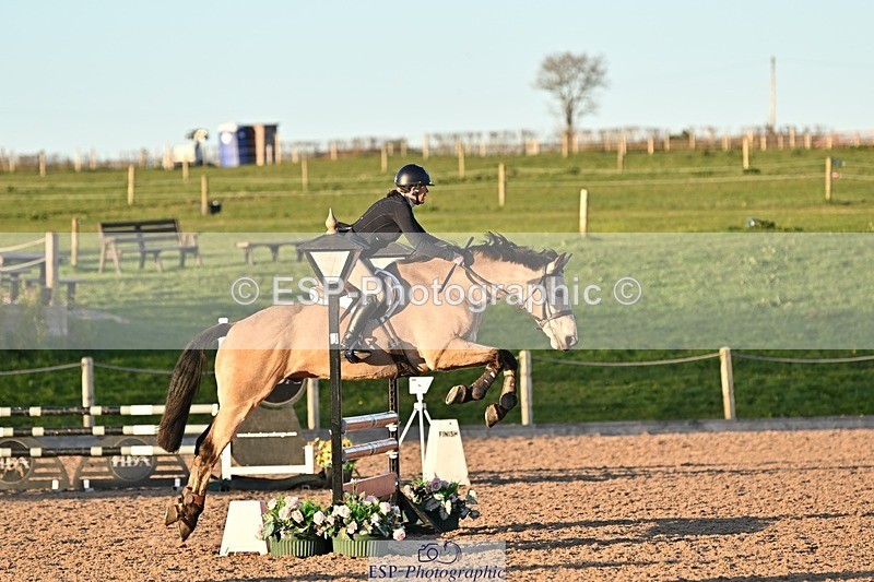 250401-185853-00857 - 90cm Classes