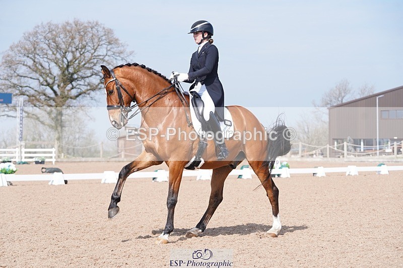 250404-120202-05566 - 010-Jessie.Kirby-As.Well.de.la.Roche.CMF