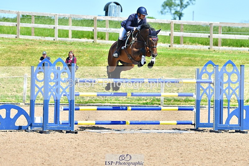 230527A-145116-05125 - Cls 17 National 1.30m Open