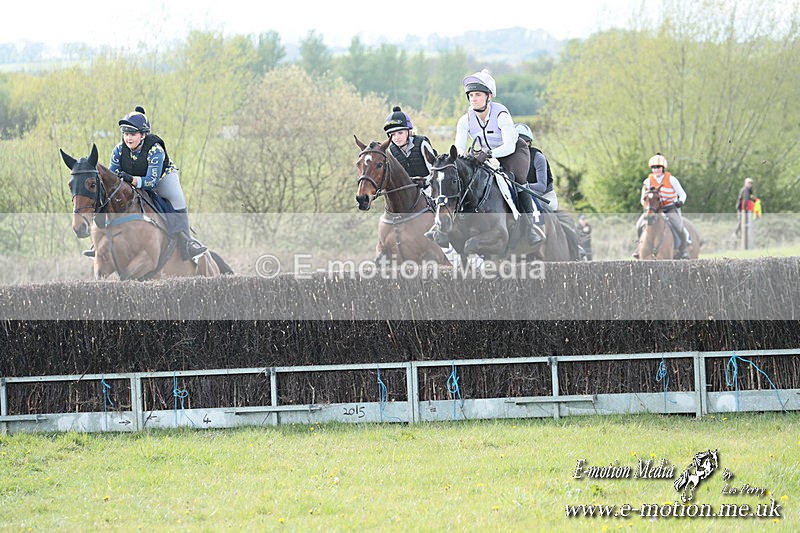 PtP 210425  1308 - Paxford Races Easter Monday 21/04/25