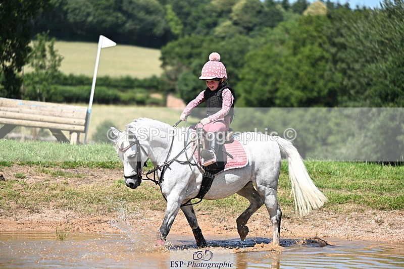 240729B-145939-02933 - Abbie's Group XC