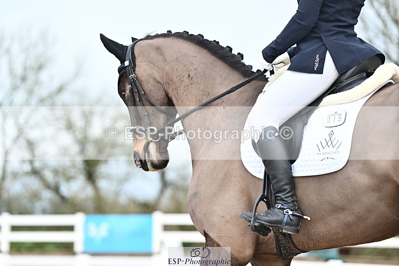 240218A-101959-05485 - 119-Shona.Mclauchlan-Diamond.Darco