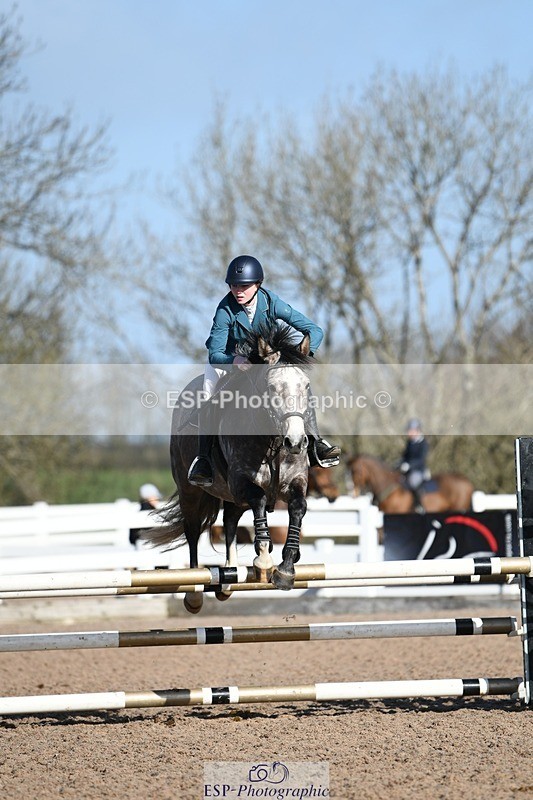 250330-101109-06022 - Cls 32 British Novice and 90cm