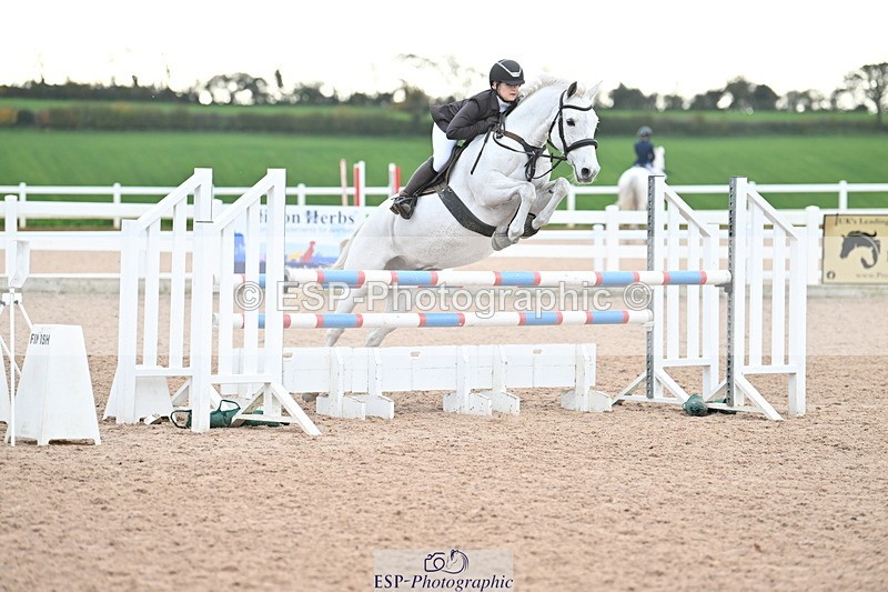 231119A-115230-05526 - Sun Cls 5 Newcomers & 1m Open