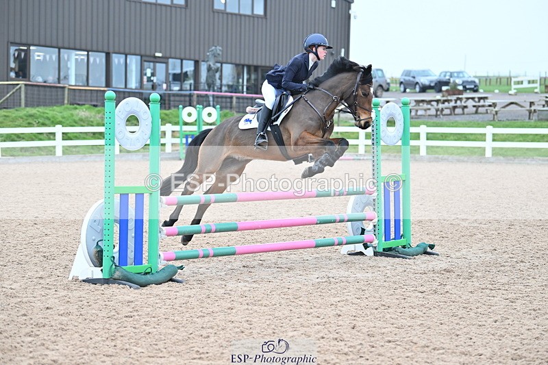 240128A-110431-00424 - Cls 3 Pony Discovery and 90cm Open