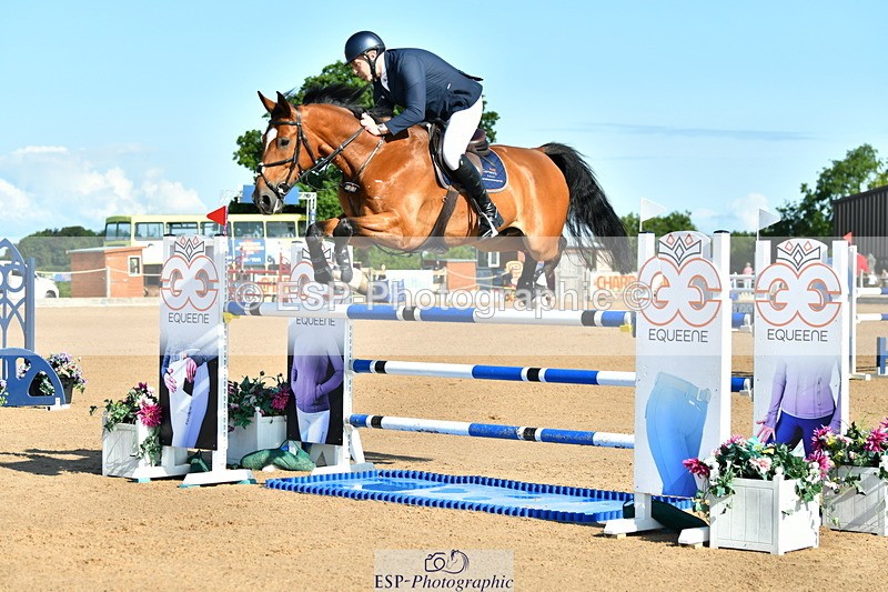 230720A-090931-01597 - Cls 1, 2 Star Small 1.30m