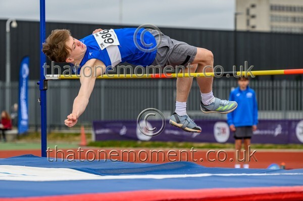 Age25SAT-914753 - Field Male