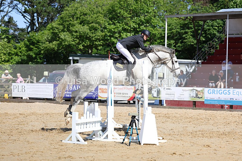 3E7A5608 - Class 4: Senior BN/90cm open