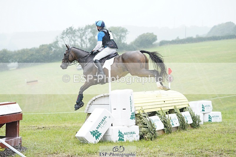 240901A-135950-09715 - 430-Tommy.Marsden-HARD.KNOCK.LIFE