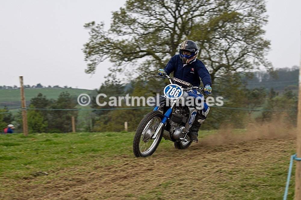 1R8A0013 - Classic Scramble Race 1