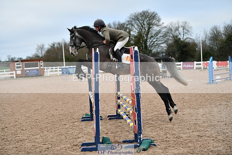 240112A-090949-00038 - Cls 1 Clear Round