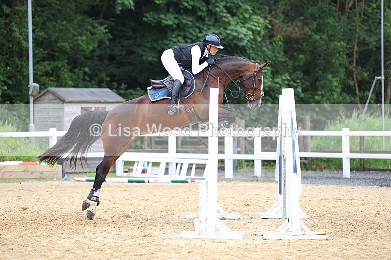 3E7A6312 - Class 8: Senior Newcomers/1.10m open