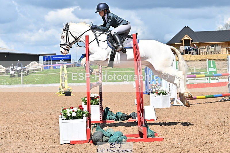 240504A-130703-01702 - Cls 4 Blue Chip Pony Newcomers & 1m Open