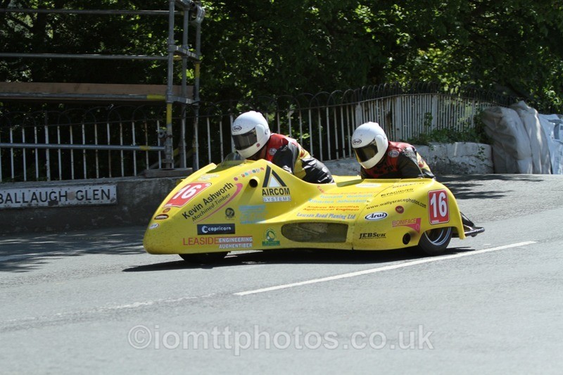 IMG_2785 - Sidecar Race 2 - TT 2013