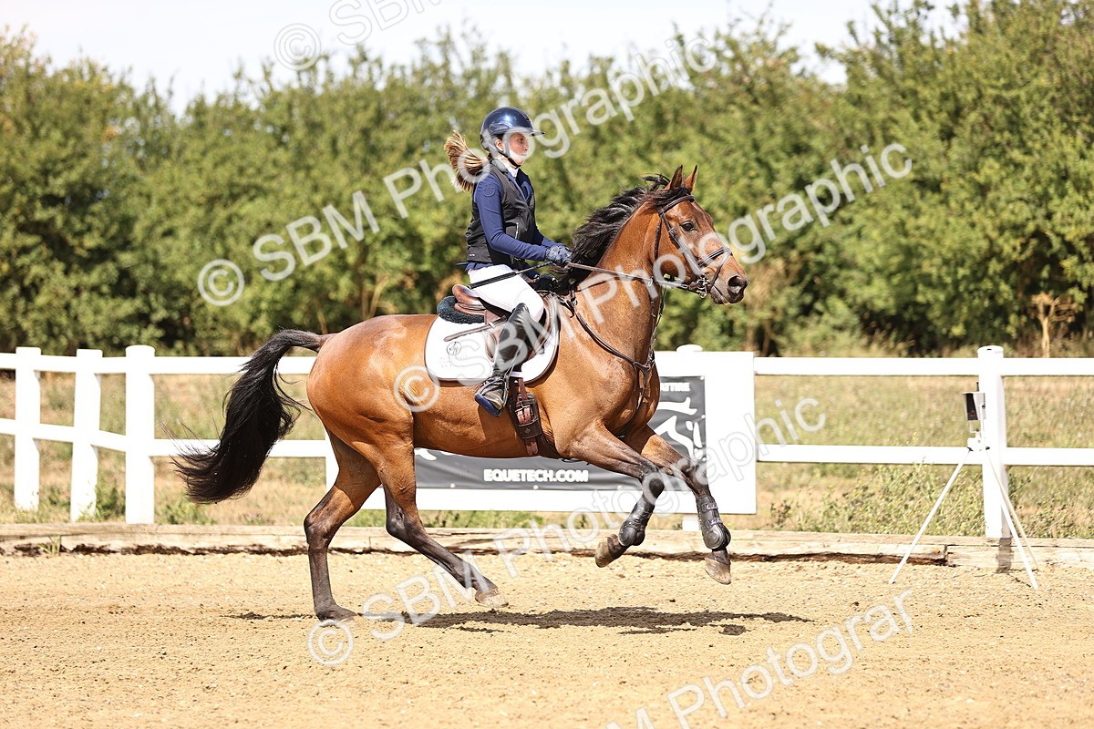 SBM_000991 - Class 4 - Senior Discovery - 1.00m Open