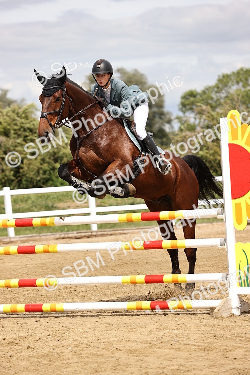 SBM_003368 - Class 11 - Senior Newcomers - 1.10m