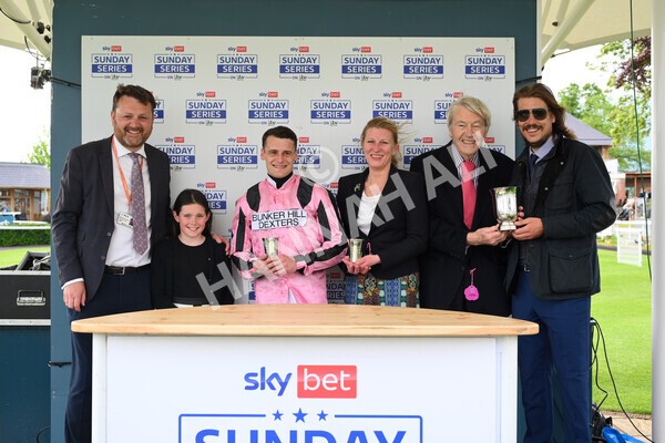 yr22052022r6-61 - Race 6: 6:05pm Sky Bet Sunday Series Stayers Stakes