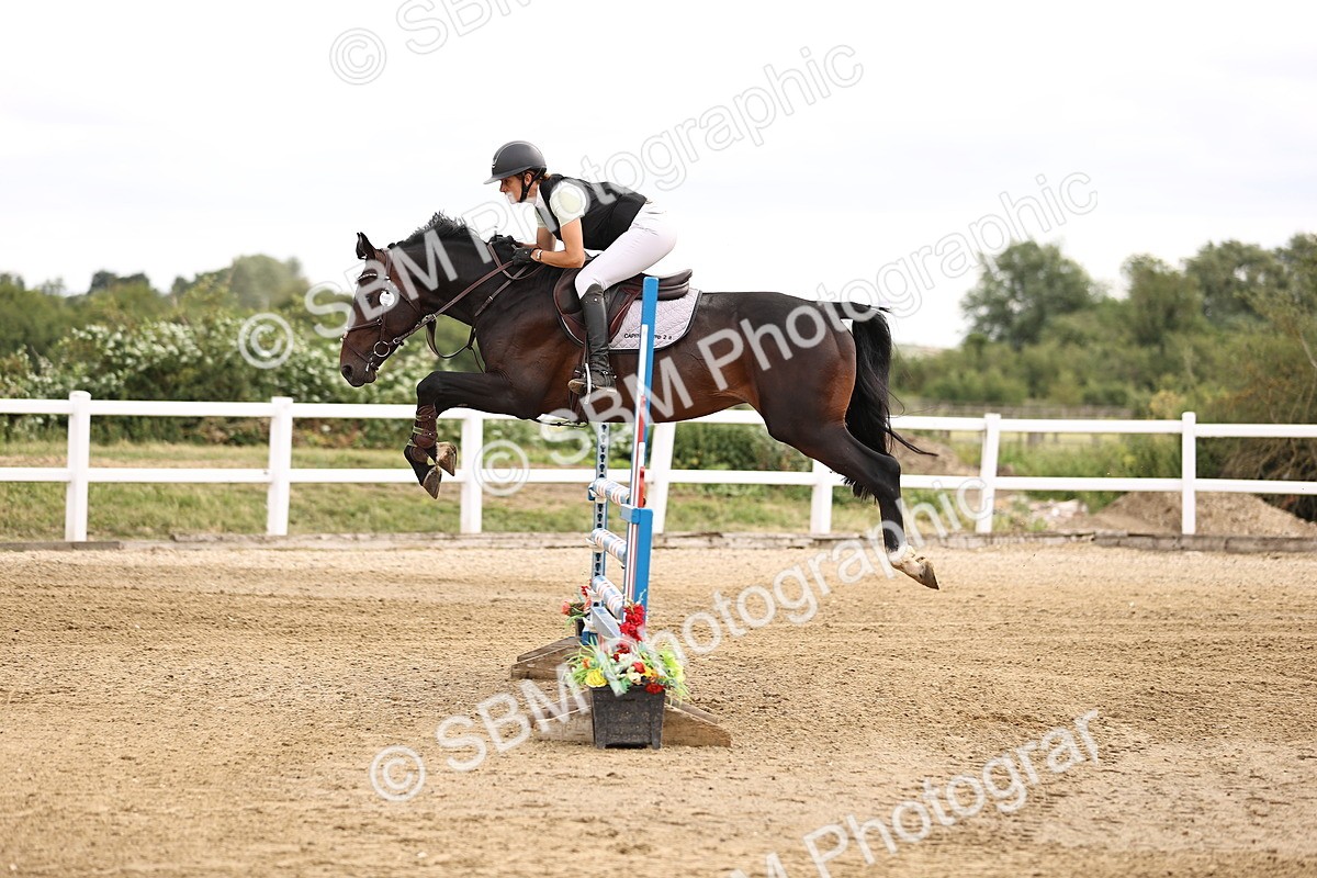 SBM_003016 - Class 21 - Senior Newcomers - 1.10m