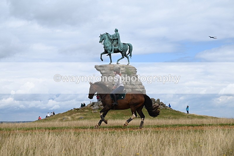 DSC_6996 - Time at Statue 12:45 to 13:15