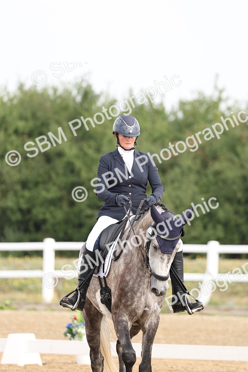 SBM_005526 - Class 6 - Novice 6 - 9.30-10.12