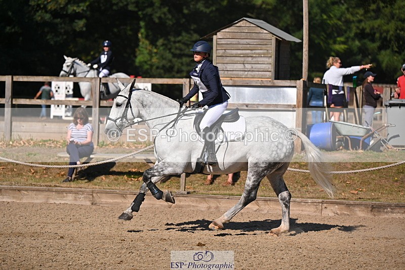 250802A-093229-00133 - A-004-Helen.Hickson-MAYERTORNE.POPADOODLEDOO