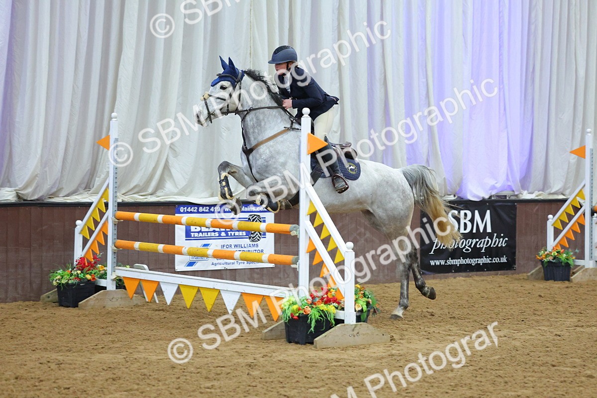 SBM_010062 - Class 21 - Nupafeed Supplements Senior Discovery/ 1m Open - First Round (1.00m)