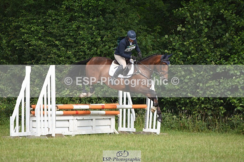 230625-095016-00406 - SJ 90cm 9.00 to 10.00